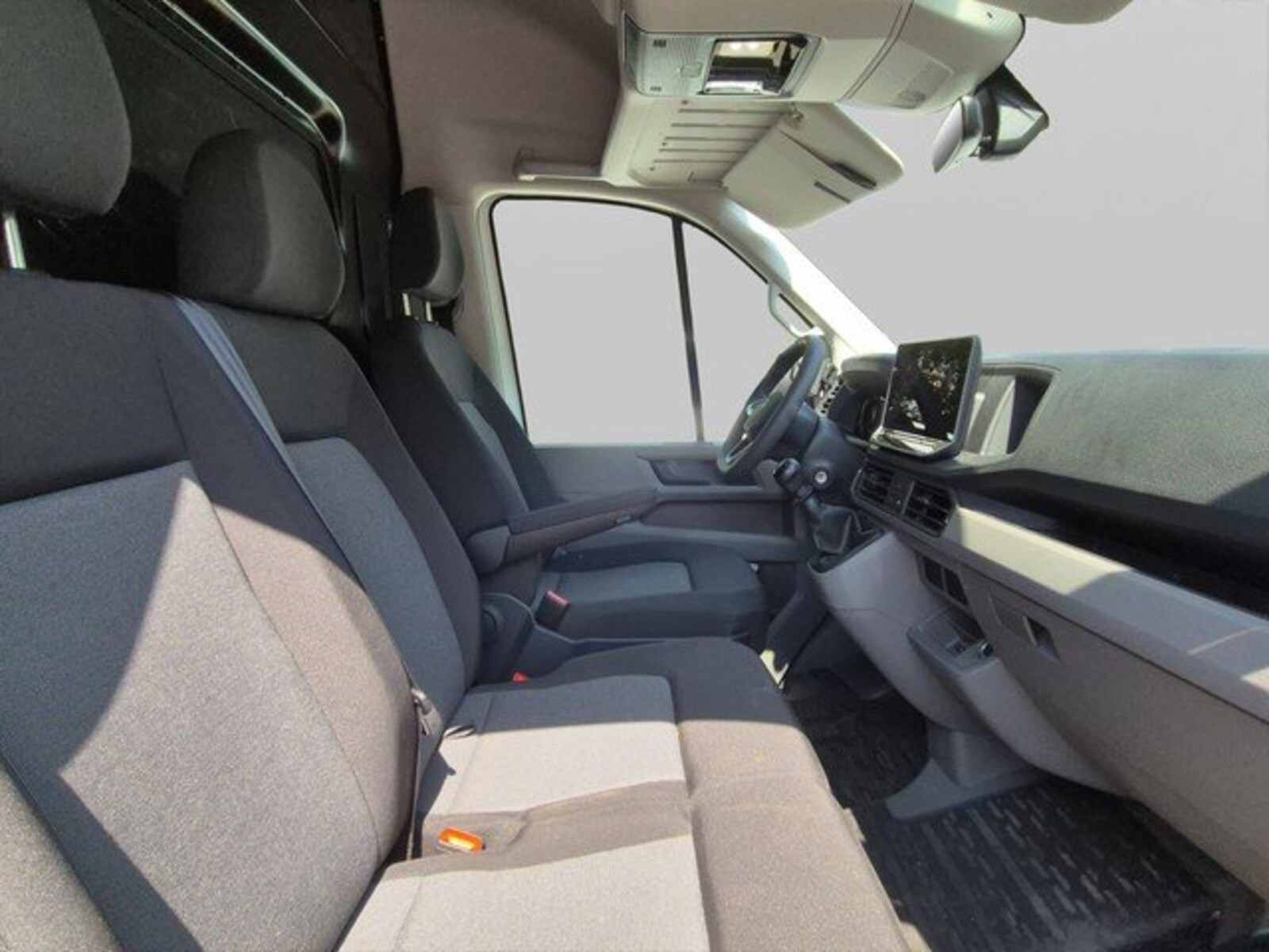 Volkswagen Crafter Kasten mittlerer Radstand – Bild 7