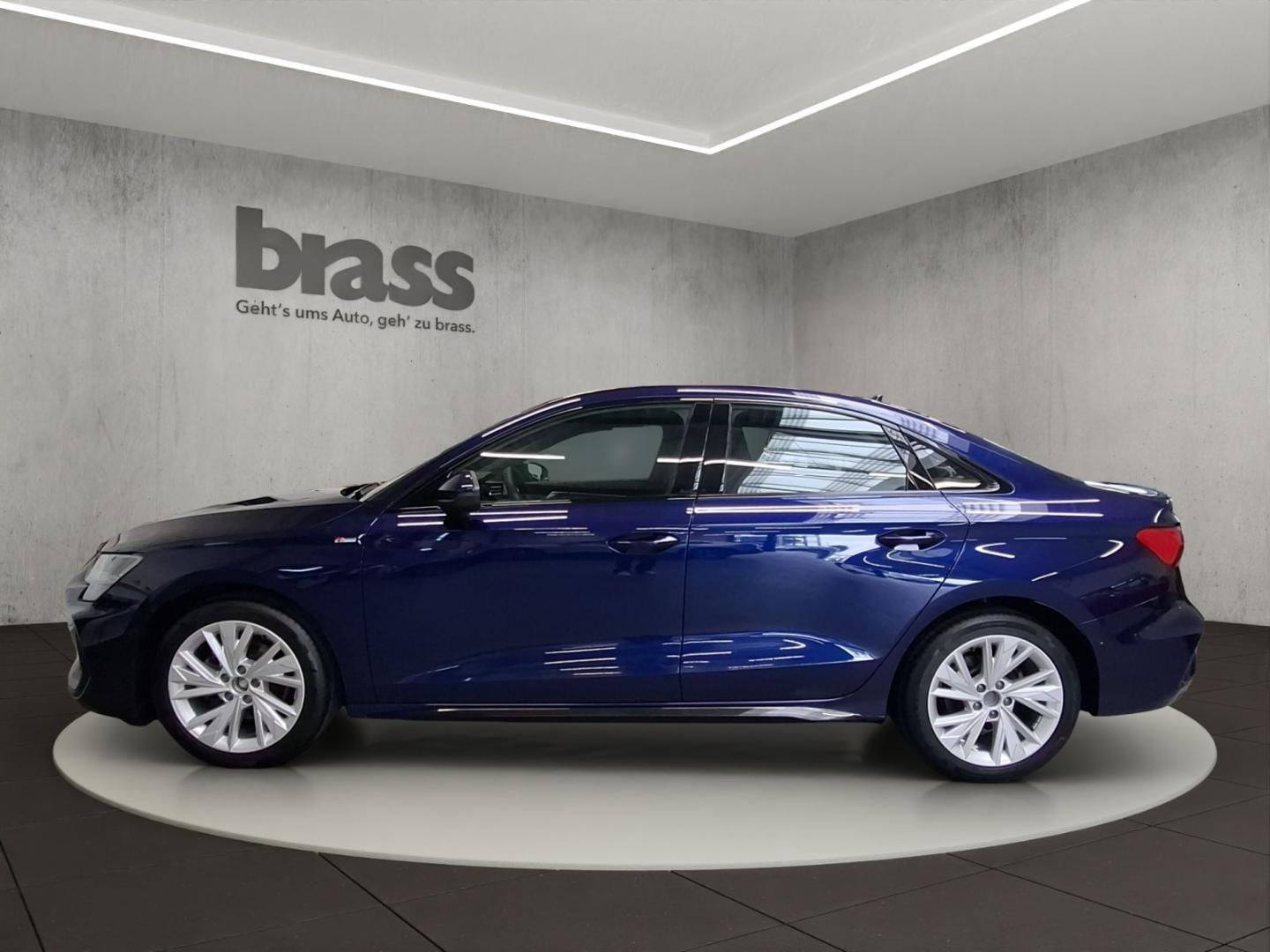 Bild über Audi A3 Limousine S line 30 TFSI S tronic - für weitere Informationen kontaktieren Sie den Audi Partner
