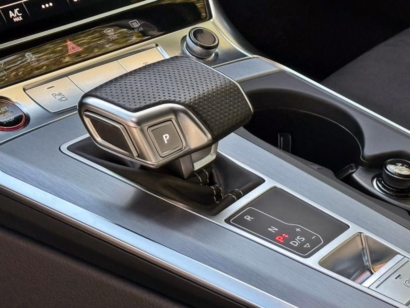 Bild über Audi S6 Avant TDI quattro tiptronic - für weitere Informationen kontaktieren Sie den Audi Partner