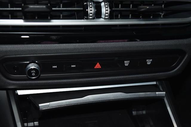 2024 BMW i4 40 - Photo 13