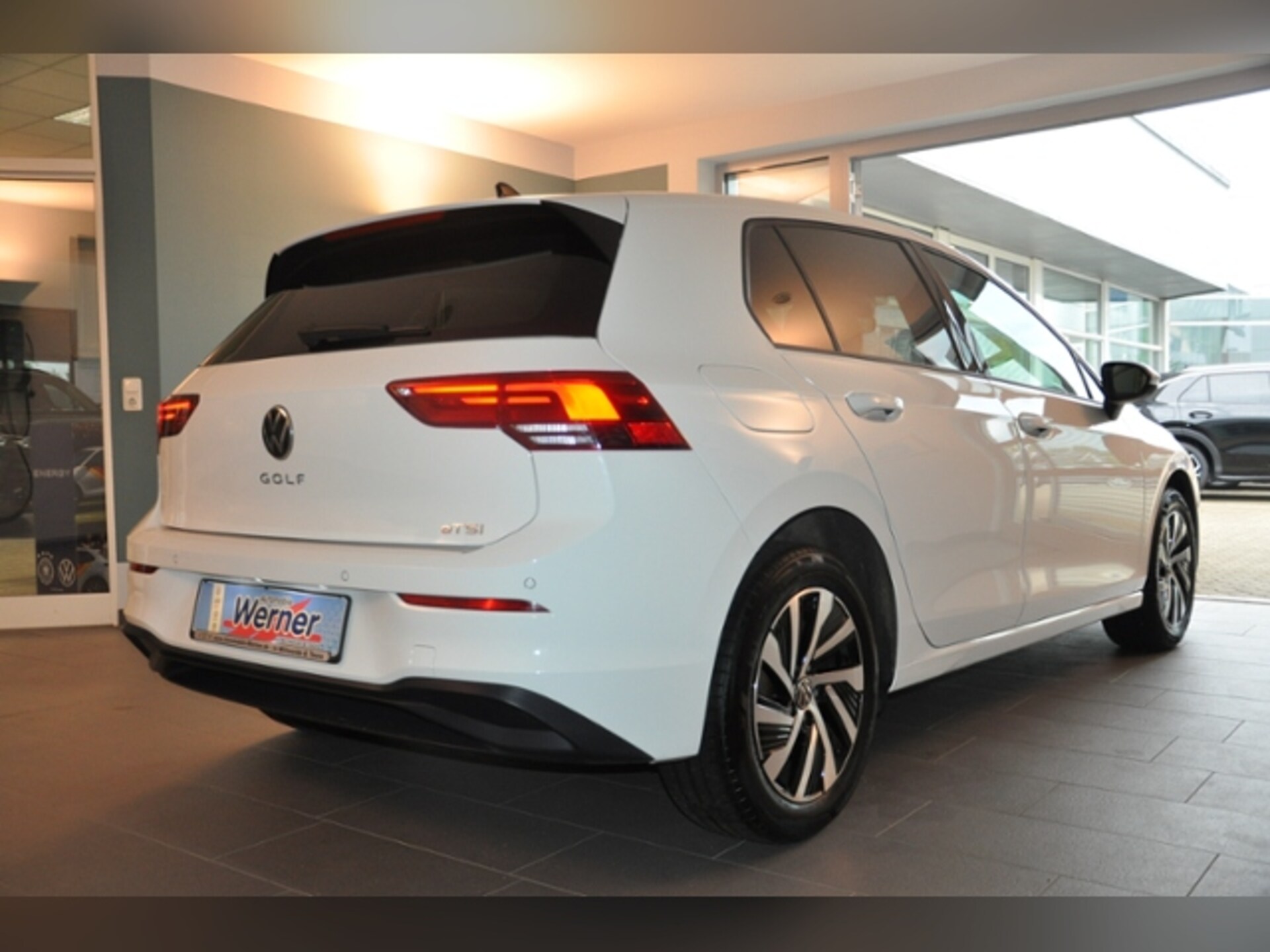 Volkswagen Golf Life