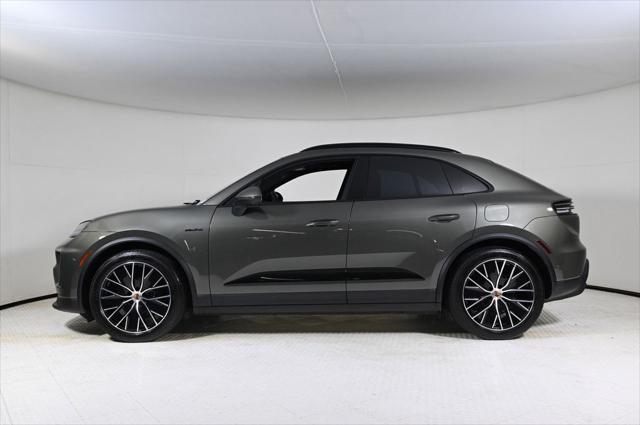 Used 2025 Porsche Macan Base with VIN WP1AA2XA4SL002035 for sale in Coral Gables, FL