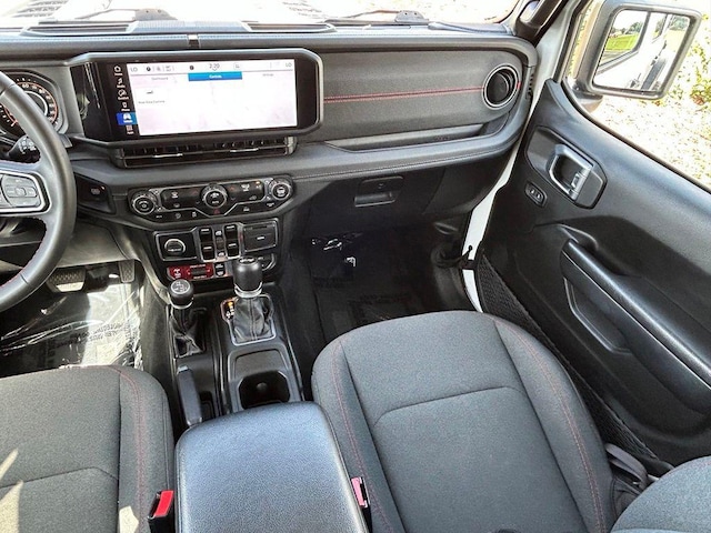 2024 Jeep Wrangler 4-Door Rubicon - Photo 11