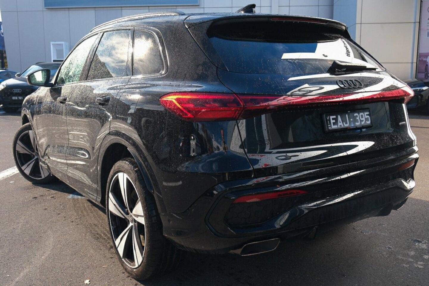 Image about Audi Q5 SUV e-hybrid quattro S tronic