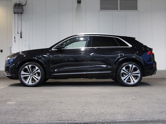 Image about Audi Q8 55 TFSI quattro S line 250(340) kW(PS) tiptronic