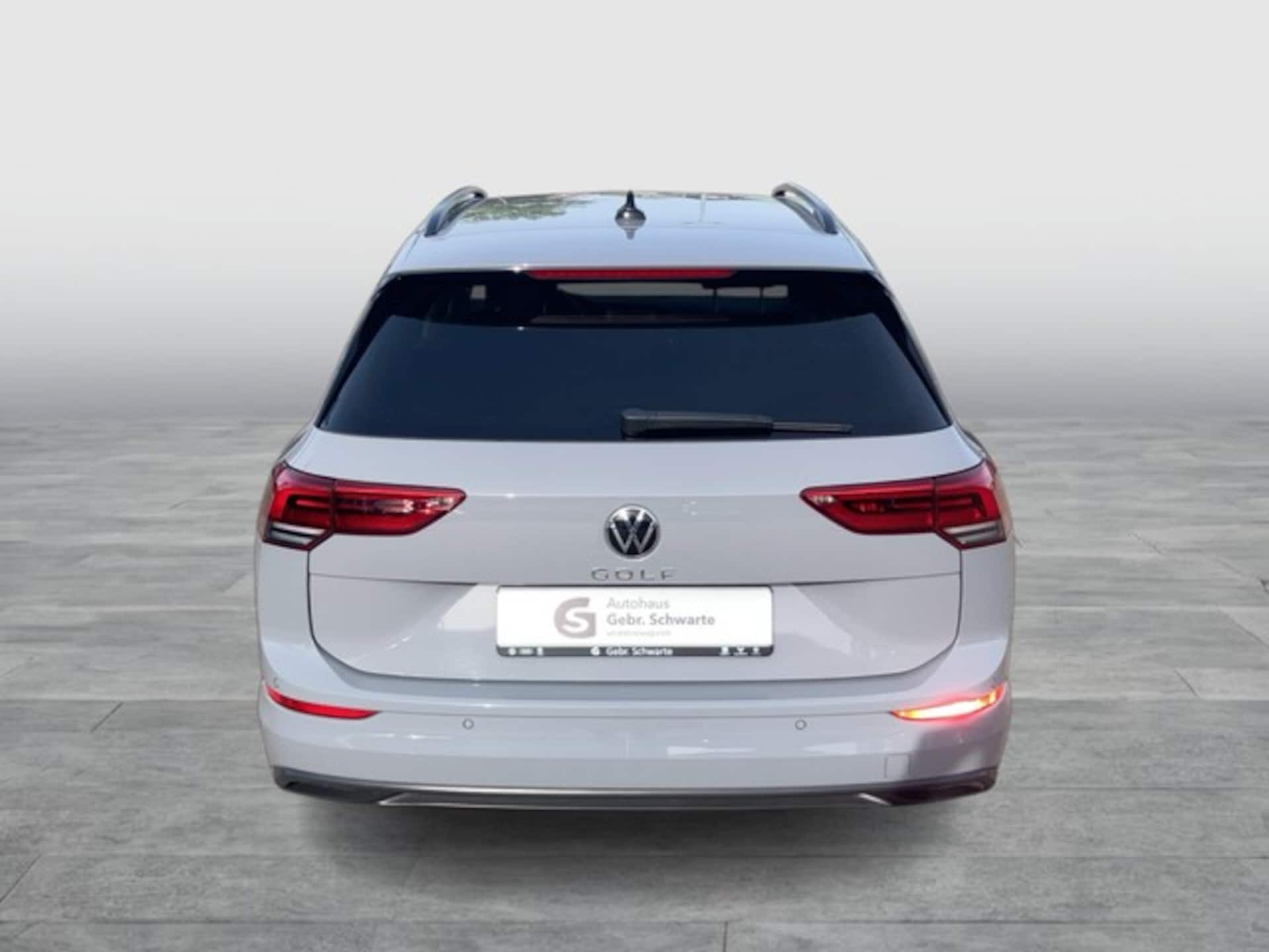 Volkswagen Golf Variant Life