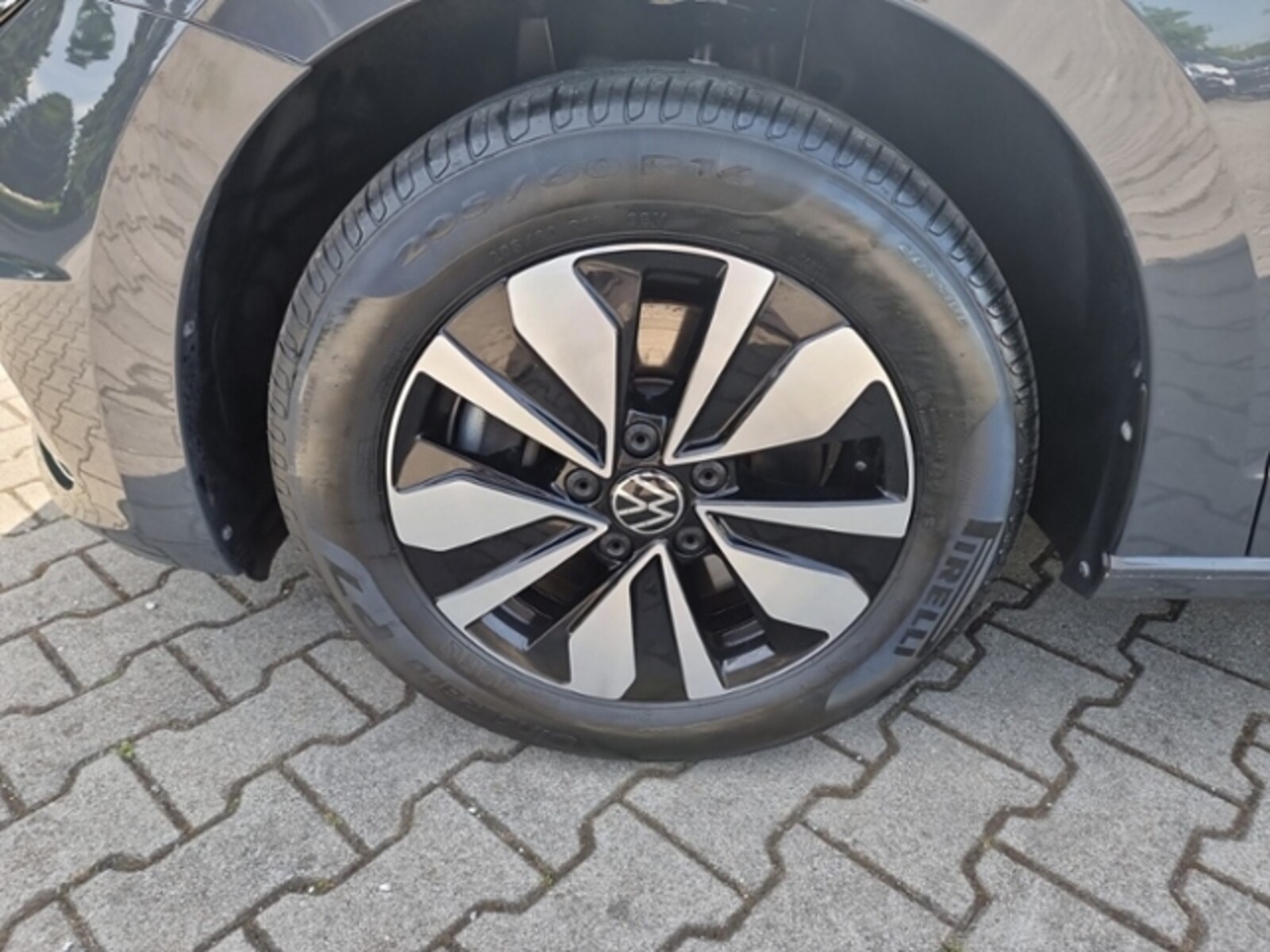 Volkswagen Touran – Bild 8