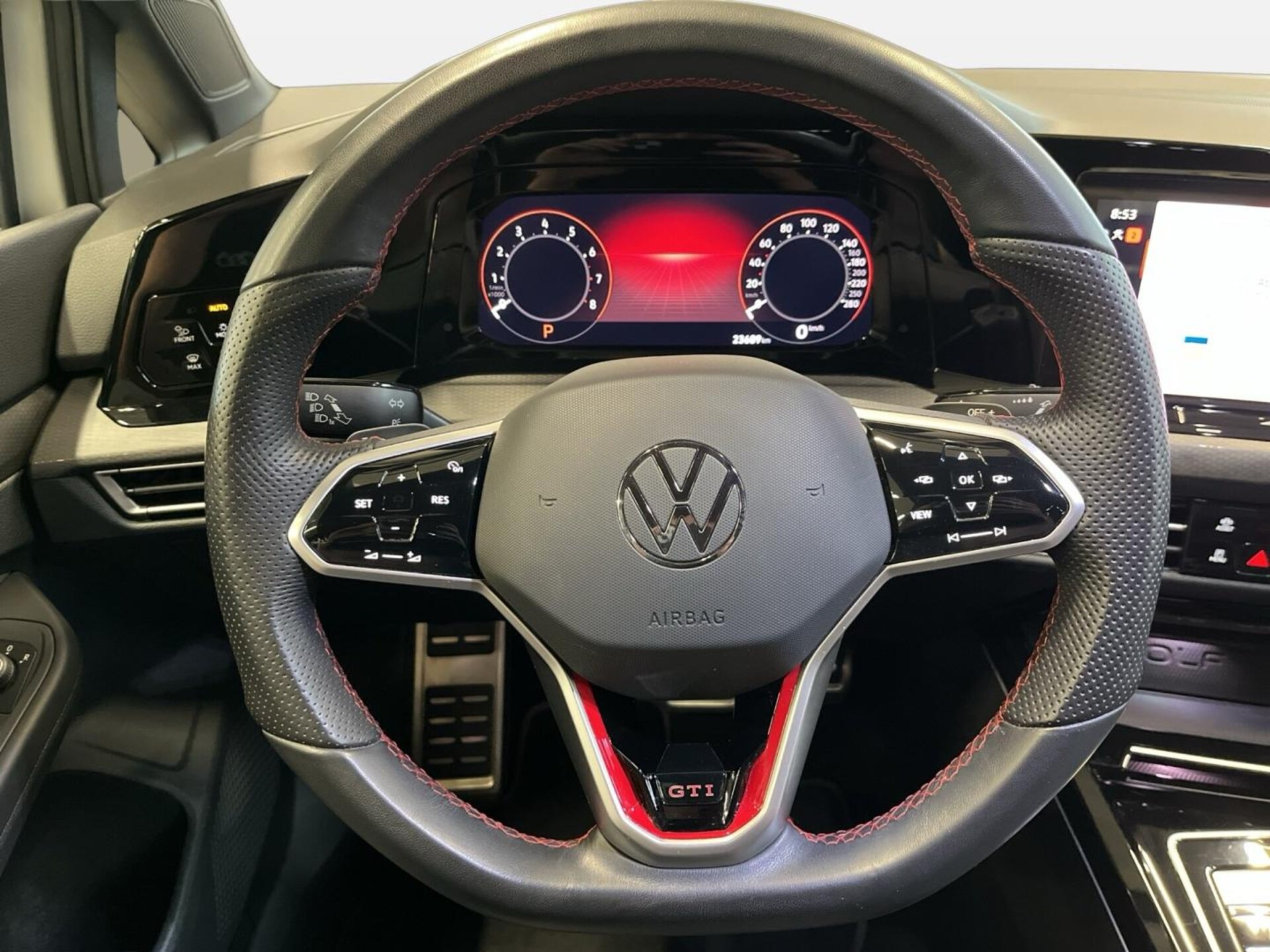 Volkswagen Golf GTI