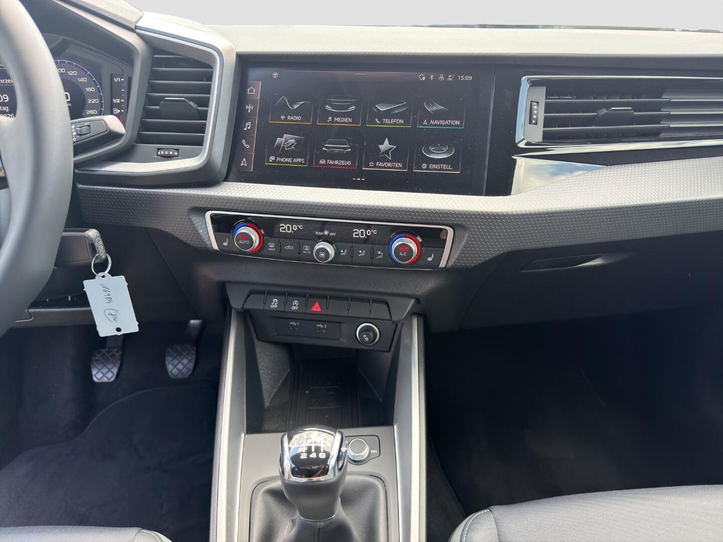 Bild über Audi A1 Sportback advanced 30 TFSI Schaltgetriebe - für weitere Informationen kontaktieren Sie den Audi Partner