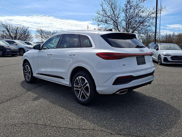 2025 Audi Q5 Premium - Photo 7