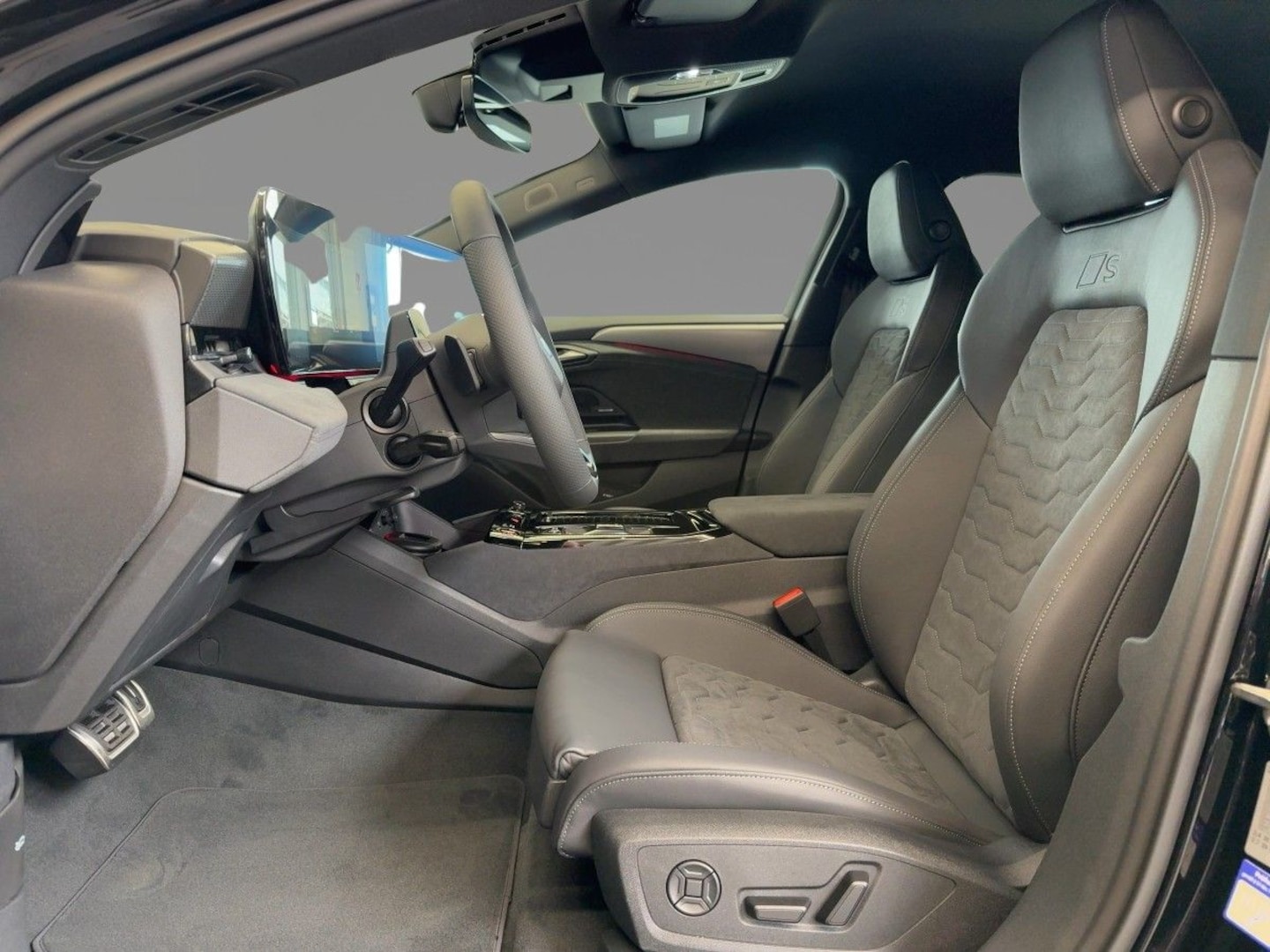 Bild über Audi A6 Avant e-tron S line business e-tron performance 270 kW - für weitere Informationen kontaktieren Sie den Audi Partner