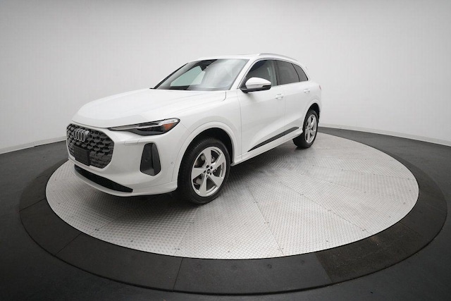 Photo of 2025 Audi Q5