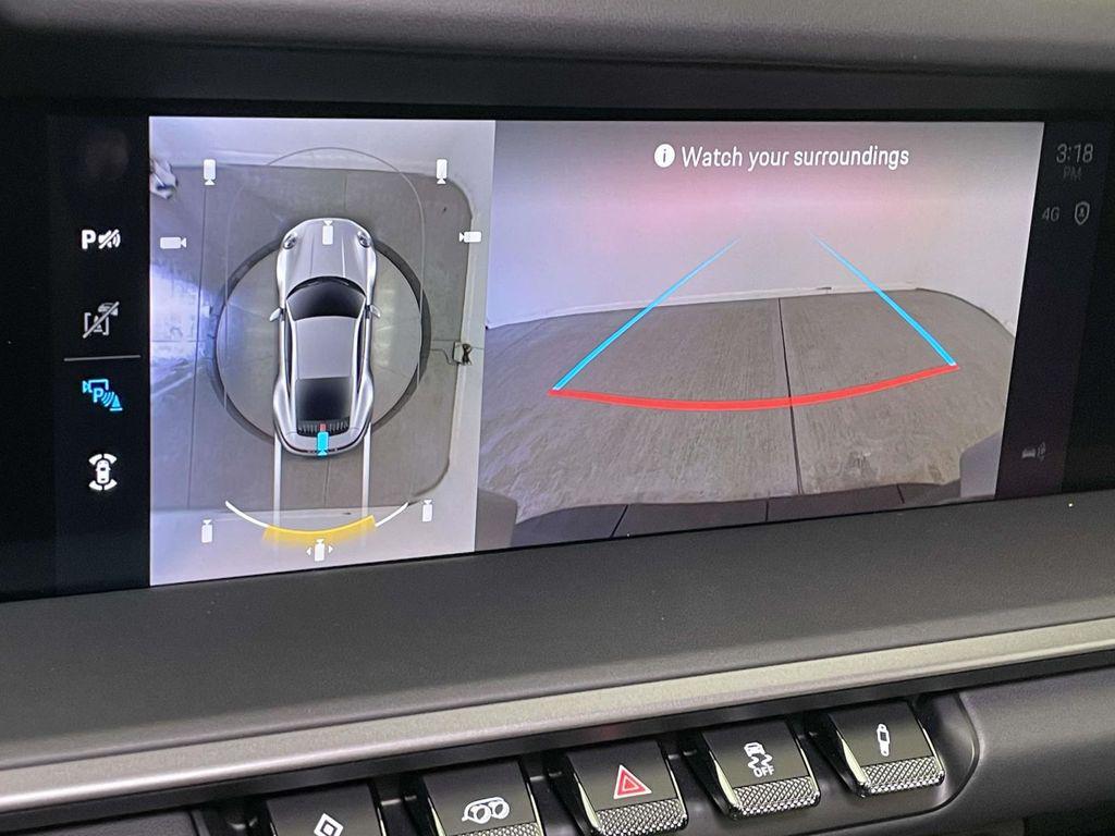 2026 Porsche 911 T - Photo 30