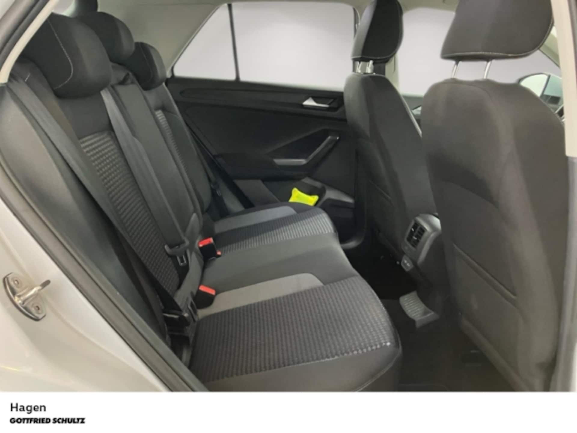 Volkswagen T-Roc Active