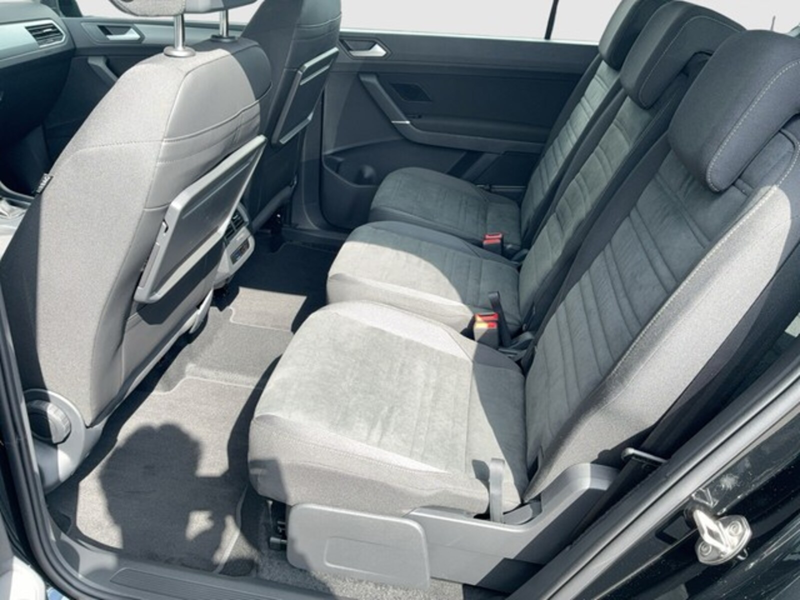 Volkswagen Touran – Bild 11