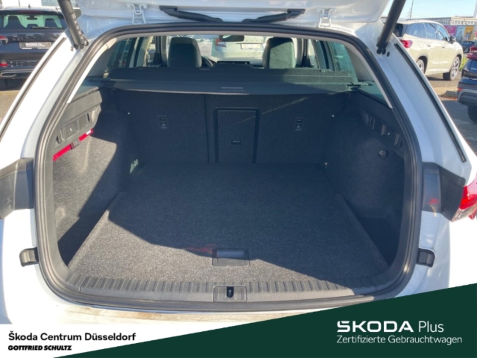 Škoda Octavia Combi – Bild 8