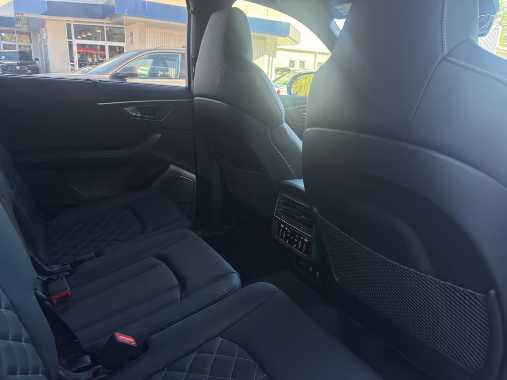 2026 Audi SQ7 Premium Plus - Photo 17