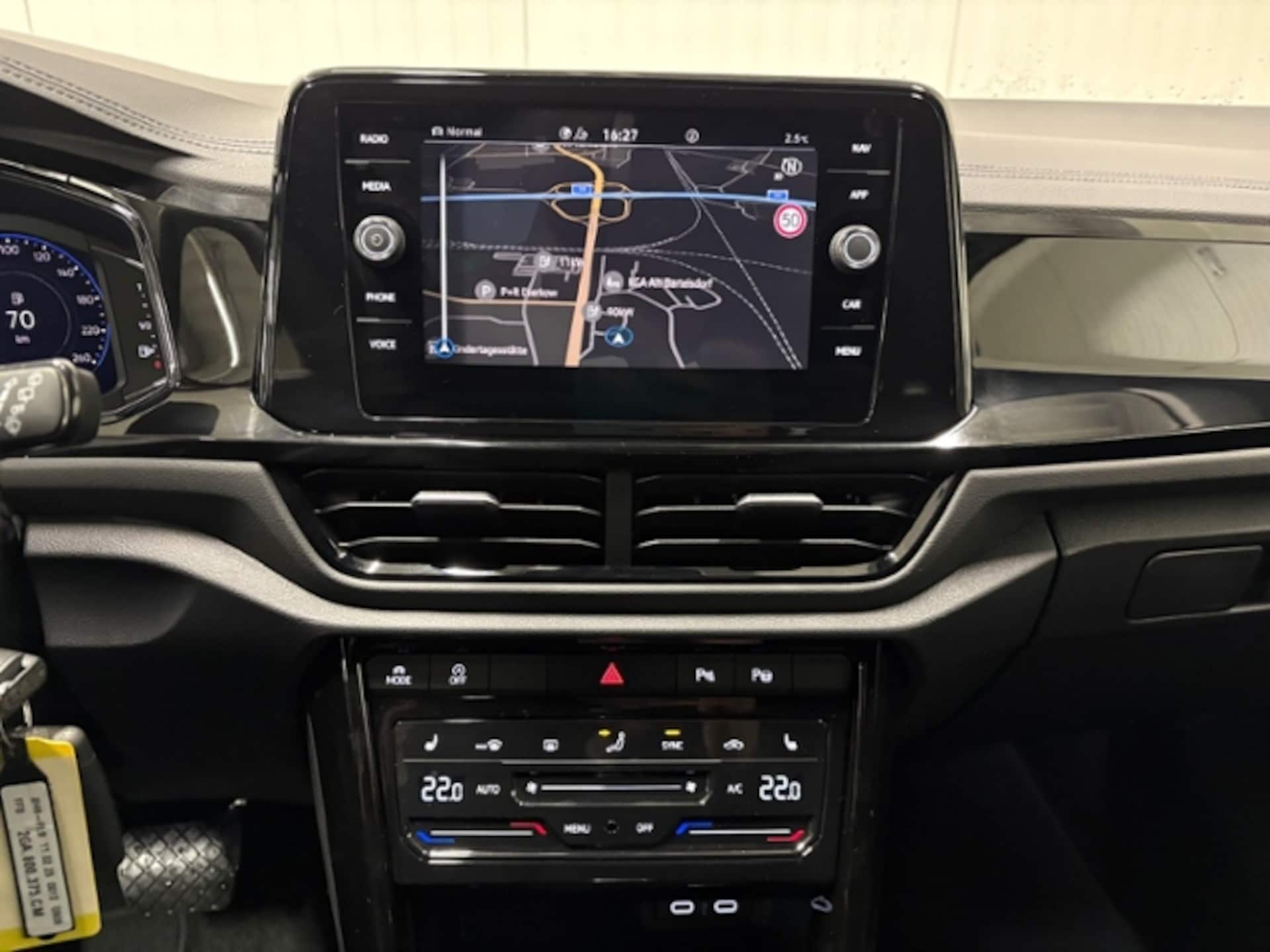 Volkswagen T-Roc Style