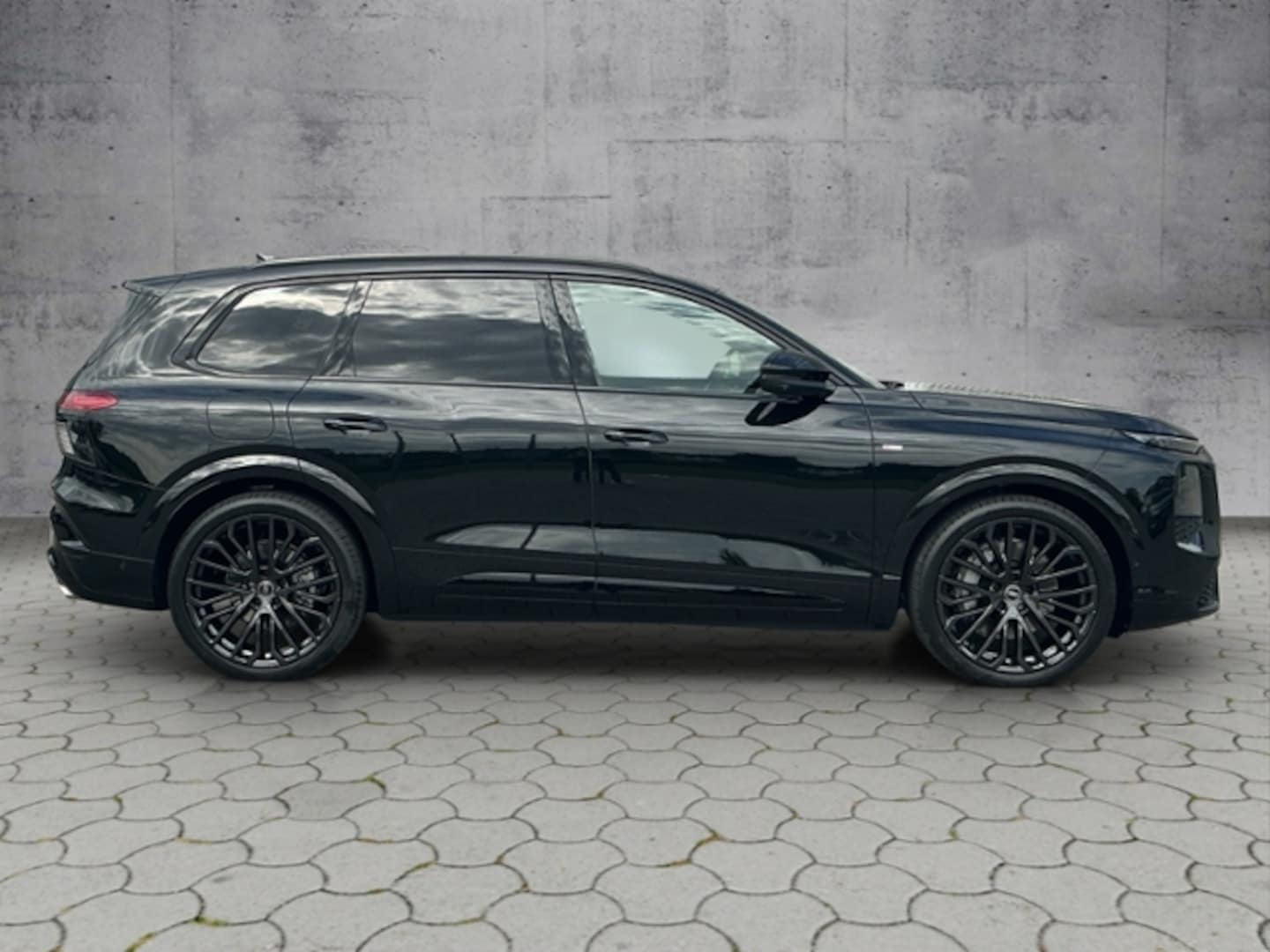 Bild über Audi Q7 SUV TDI quattro 220 kW tiptronic - für weitere Informationen kontaktieren Sie den Audi Partner