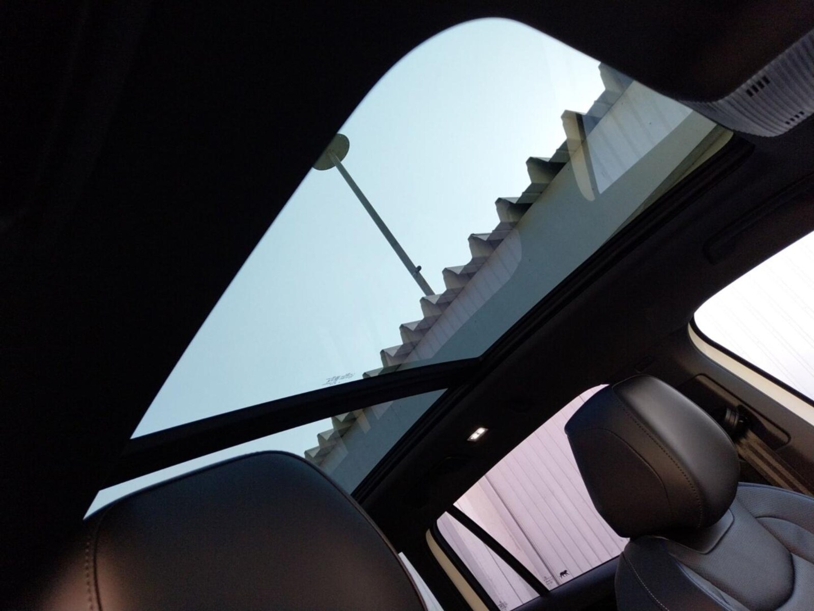 Volkswagen Tiguan – Bild 16