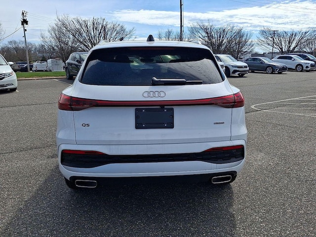 2025 Audi Q5 Premium - Photo 8