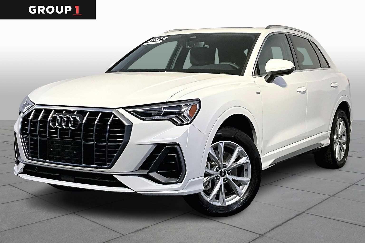 2025 Audi Q3 45 TFSI S Line Premium quattro's photo