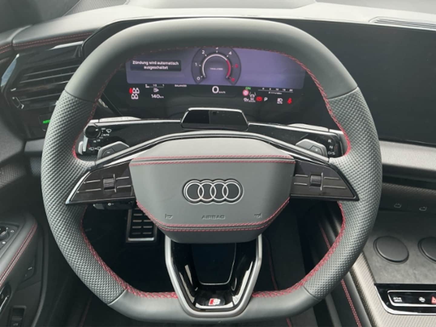 Bild über Audi Q7 SUV TDI quattro 220 kW tiptronic - für weitere Informationen kontaktieren Sie den Audi Partner