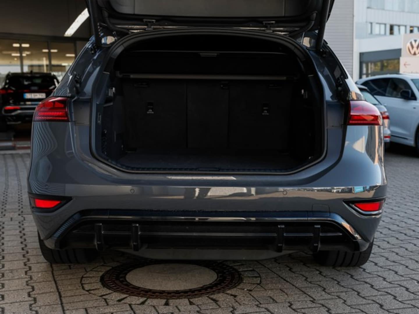 Bild über Audi A6 Avant e-tron S line business e-tron performance 270 kW - für weitere Informationen kontaktieren Sie den Audi Partner