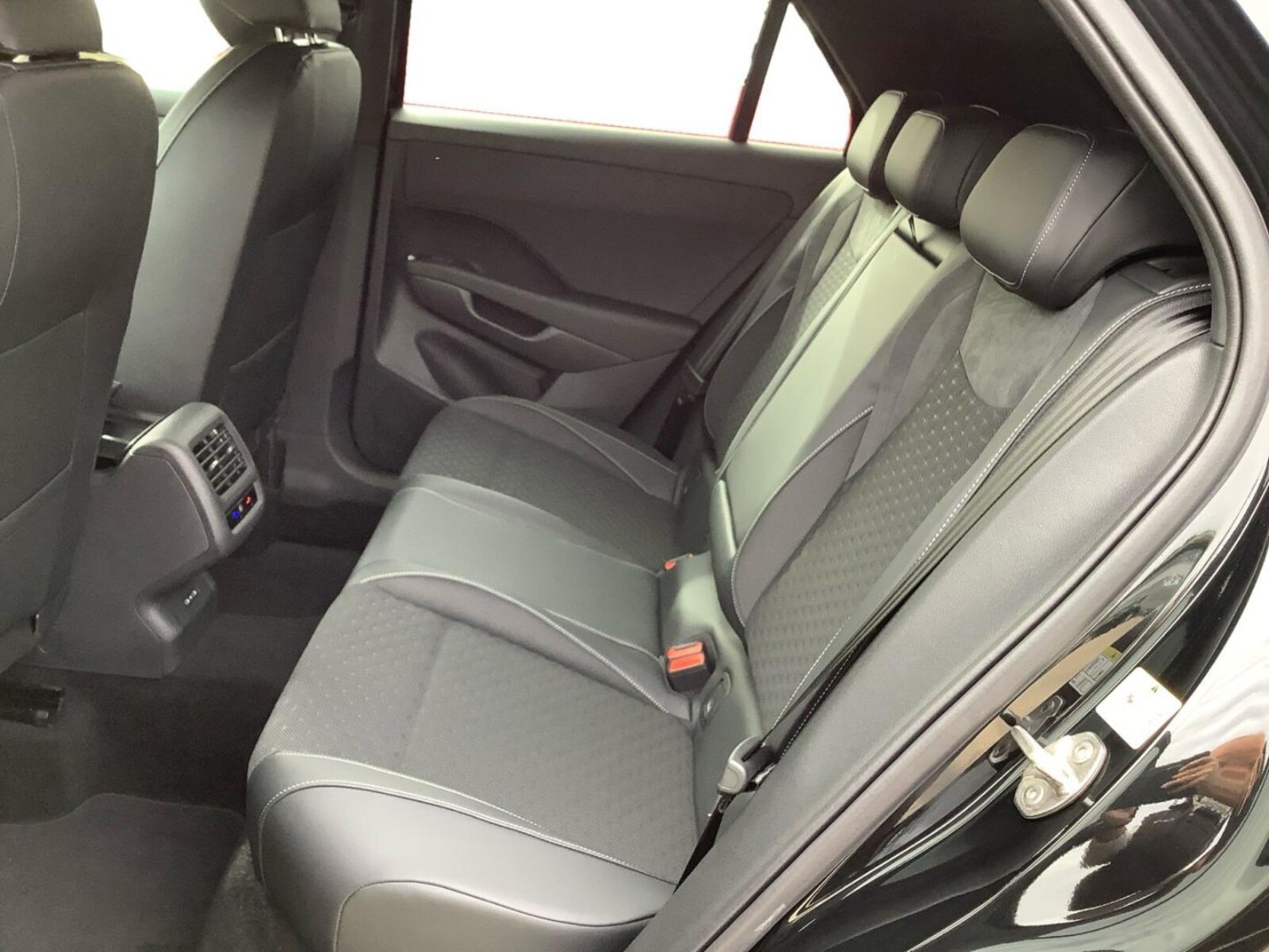 Volkswagen T-Roc – Bild 9