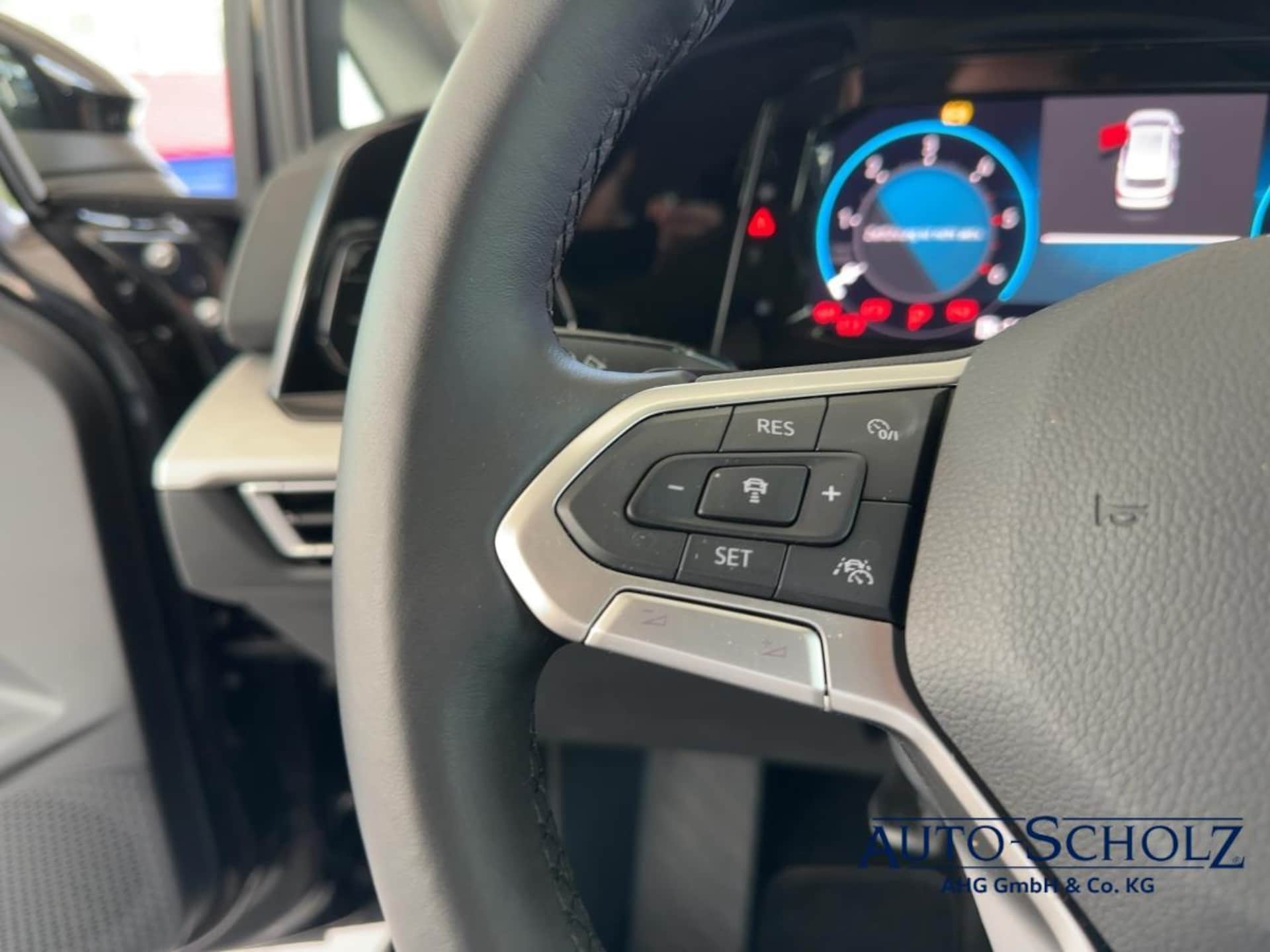 Volkswagen Golf Variant Life