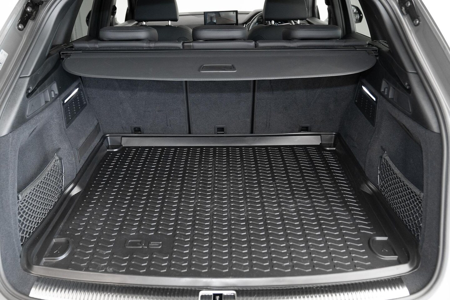 Image about Audi Q5 TFSI e S line 55 TFSI e quattro S tronic