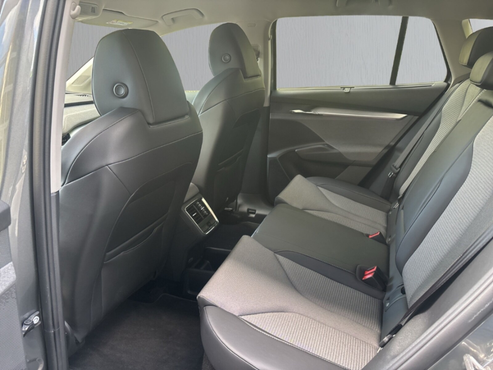 Škoda Enyaq – Bild 14