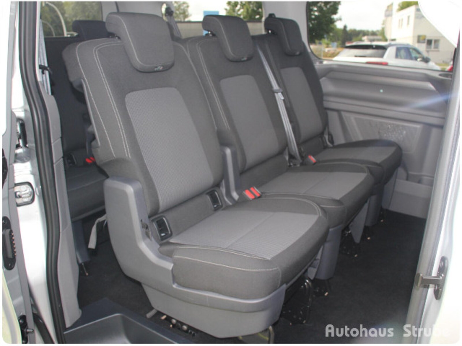 Volkswagen Caravelle – Bild 14