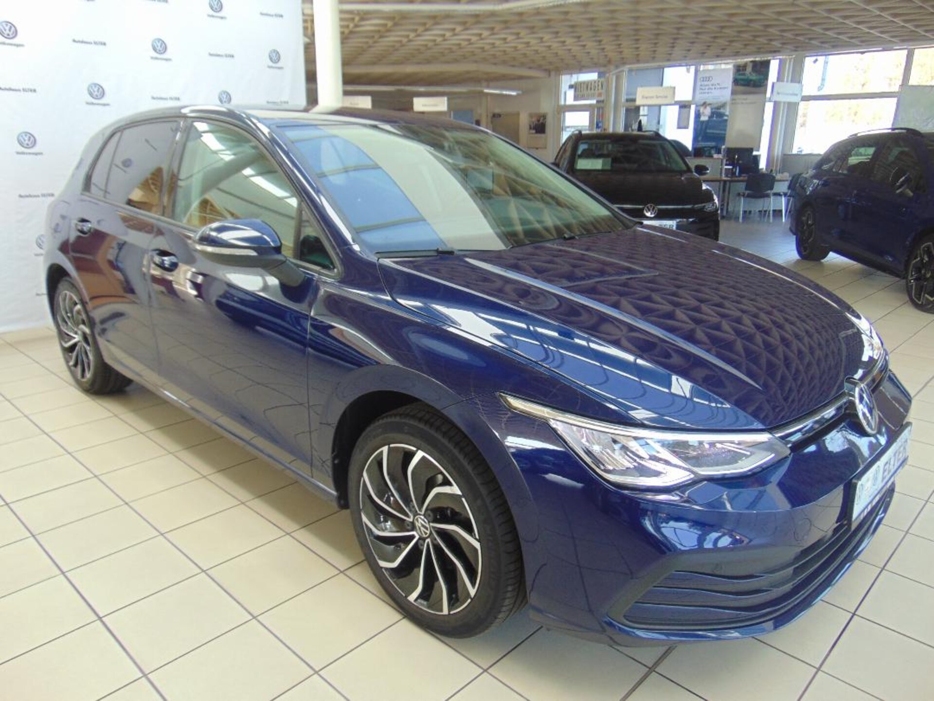 Volkswagen Golf Life