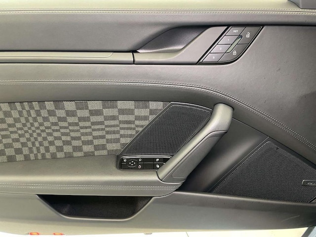 2026 Porsche 911 T - Photo 34