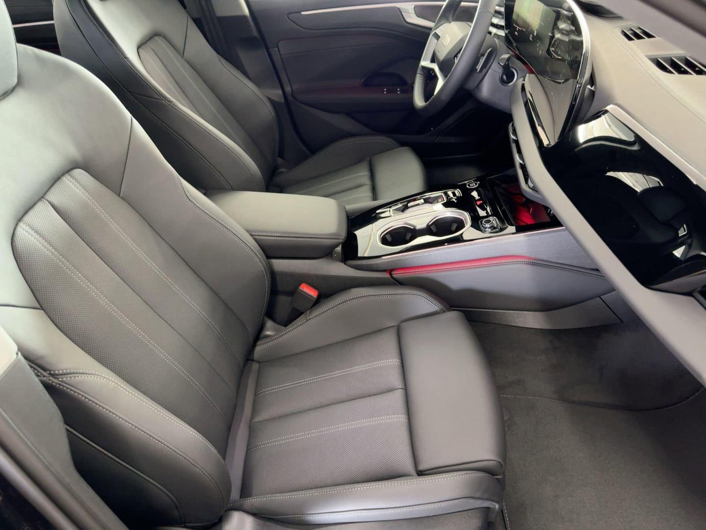 2026 Audi A6 Premium Plus - Photo 30