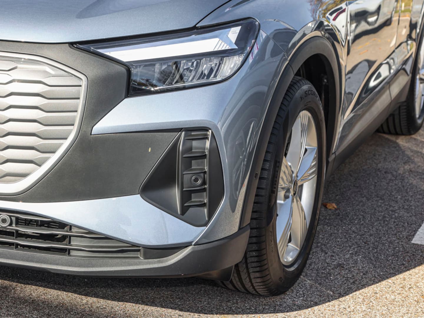 Bild über Audi Q4 e-tron 40 e-tron - für weitere Informationen kontaktieren Sie den Audi Partner