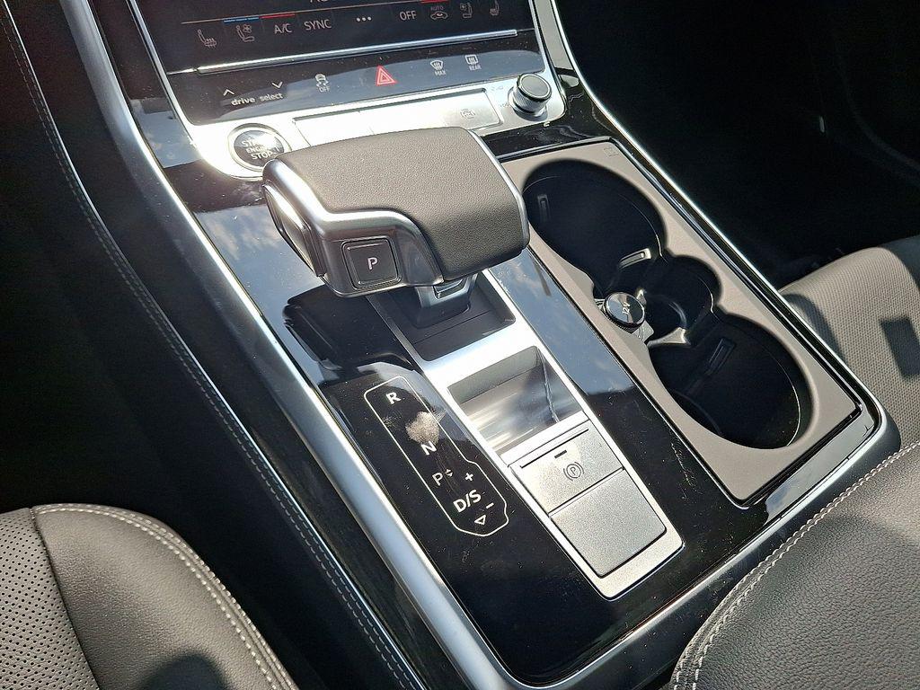 2025 Audi Q7 Premium Plus - Photo 14