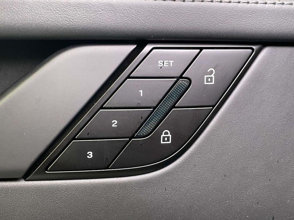 2026 Porsche 911 T - Photo 35