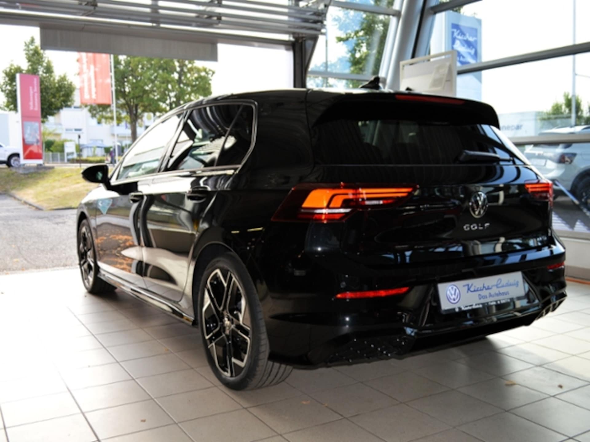 Volkswagen Golf R-Line