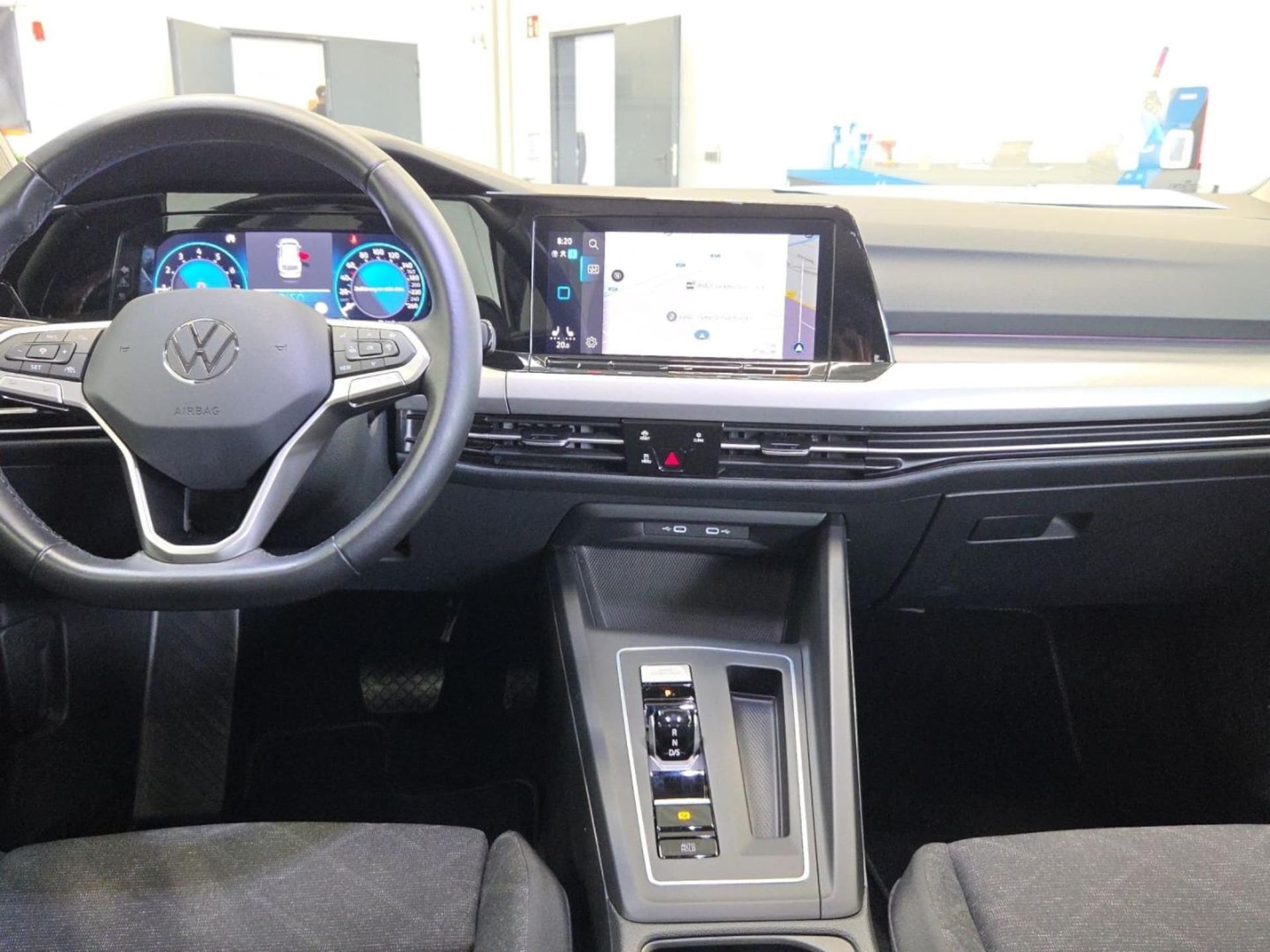 Volkswagen Golf Variant Life