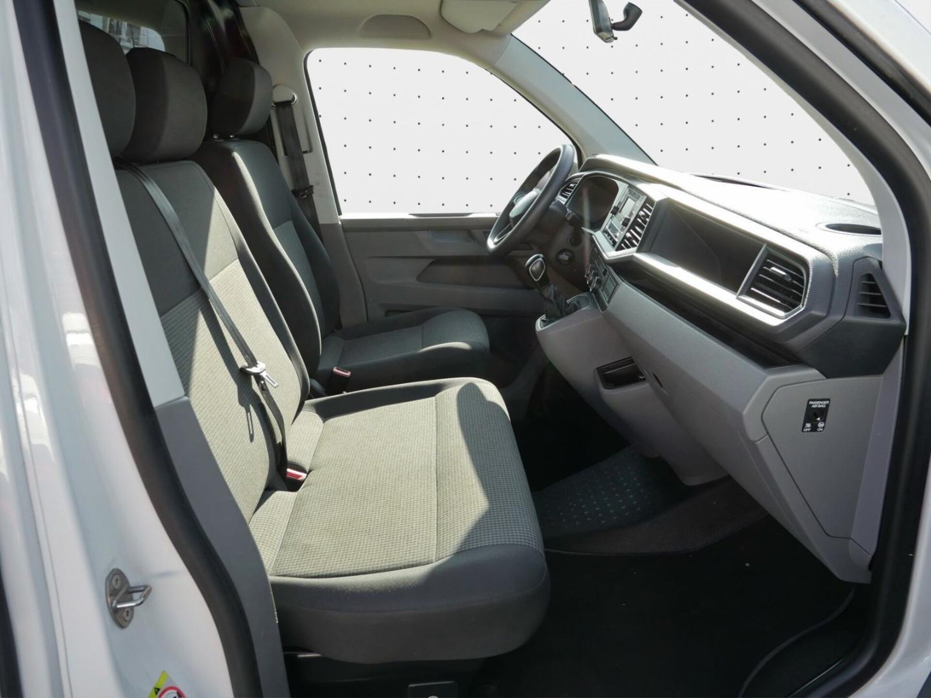 Volkswagen T6.1 Transporter Kasten langer Radstand