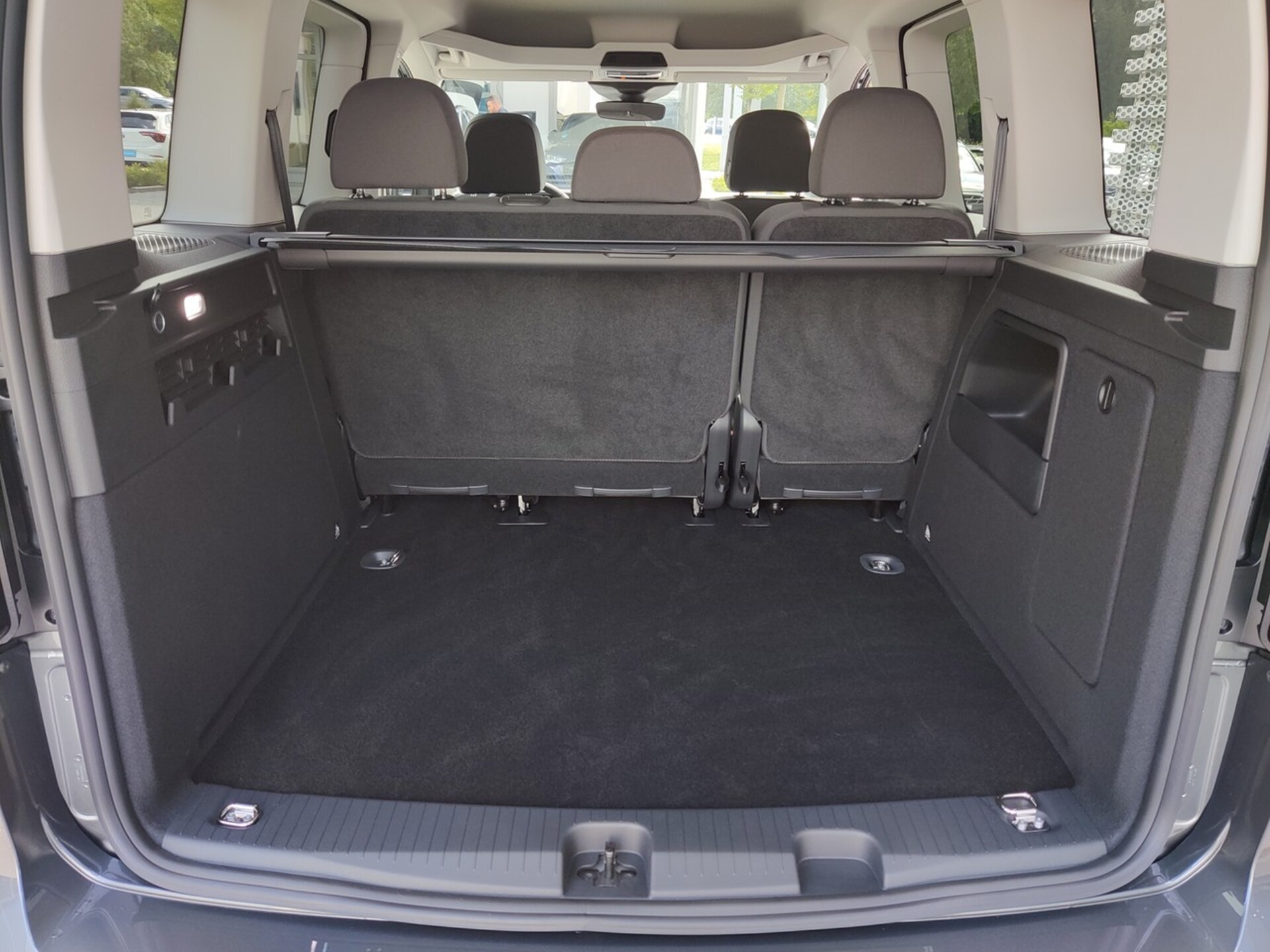 Volkswagen Caddy Basis-Modell