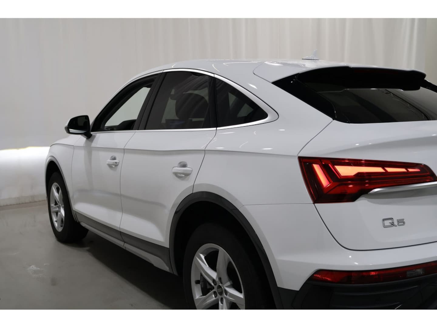 Bild über Audi Q5 Sportback 40 TDI quattro S tronic - für weitere Informationen kontaktieren Sie den Audi Partner
