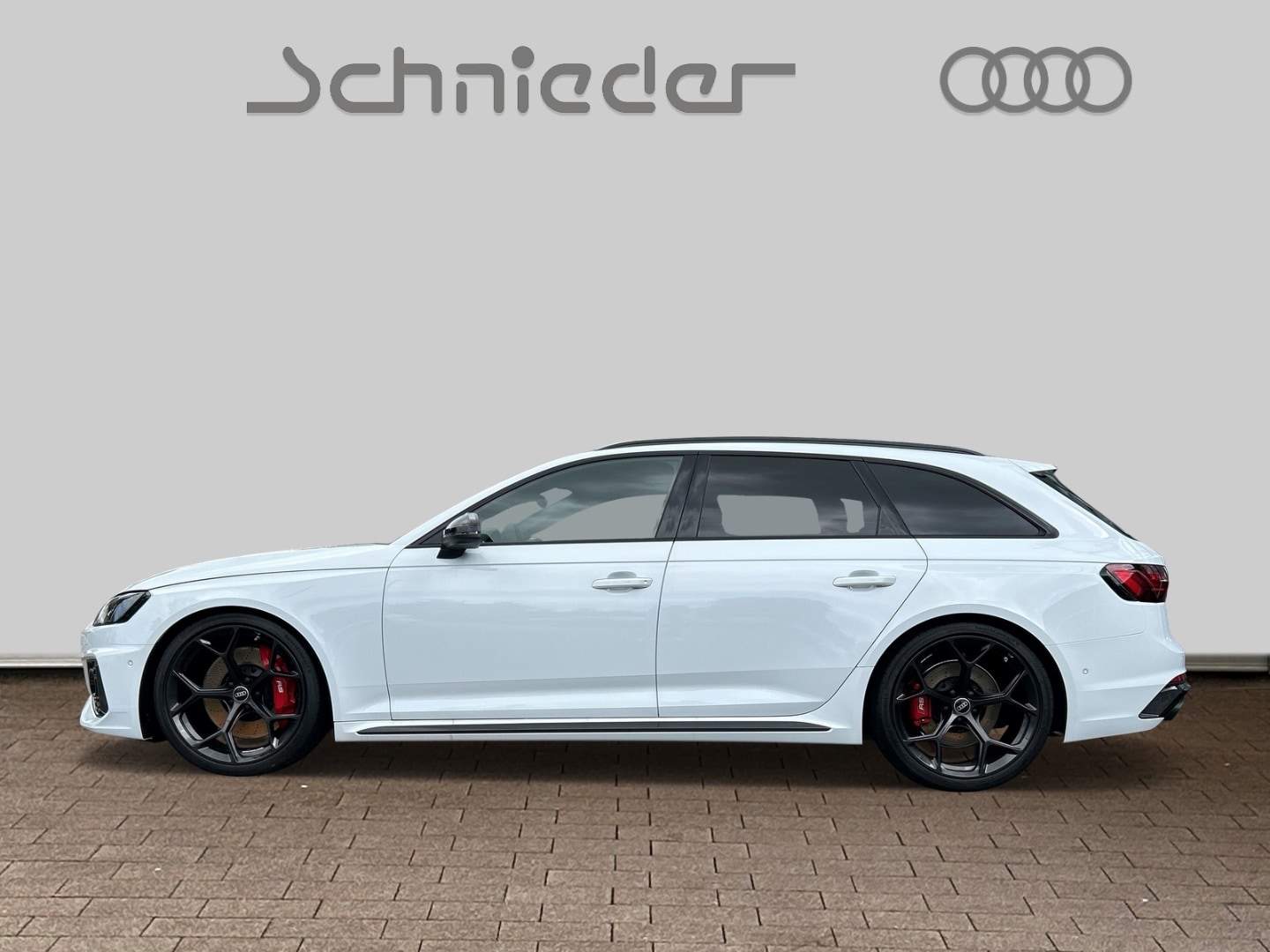 Image about Audi RS 4 Avant TFSI quattro tiptronic