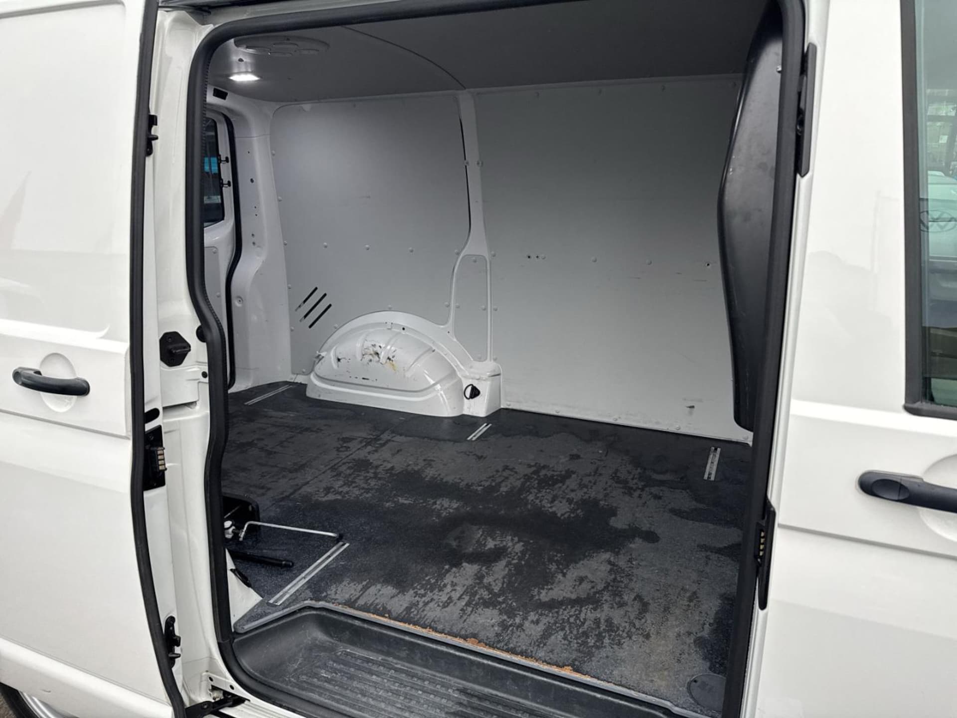 Volkswagen T6.1 Transporter Kasten kurzer Radstand