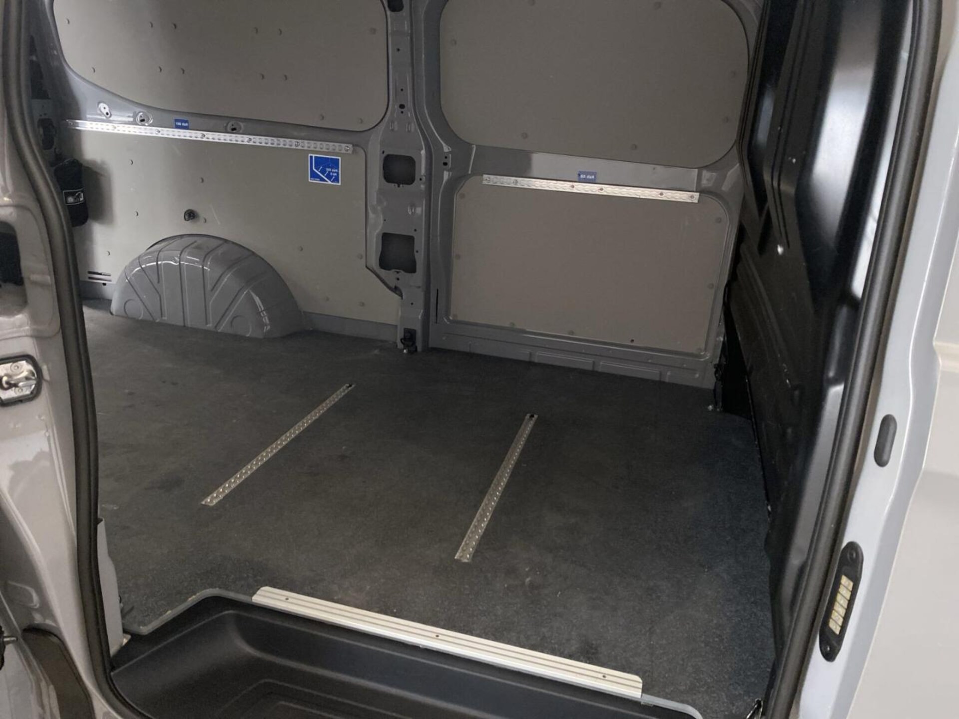 Volkswagen Transporter Kasten langer Radstand