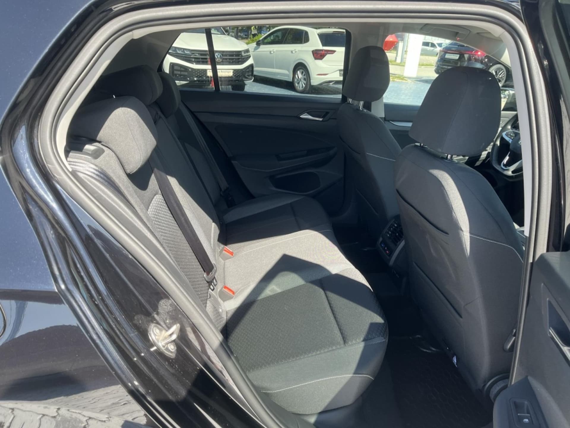 Volkswagen Golf Active