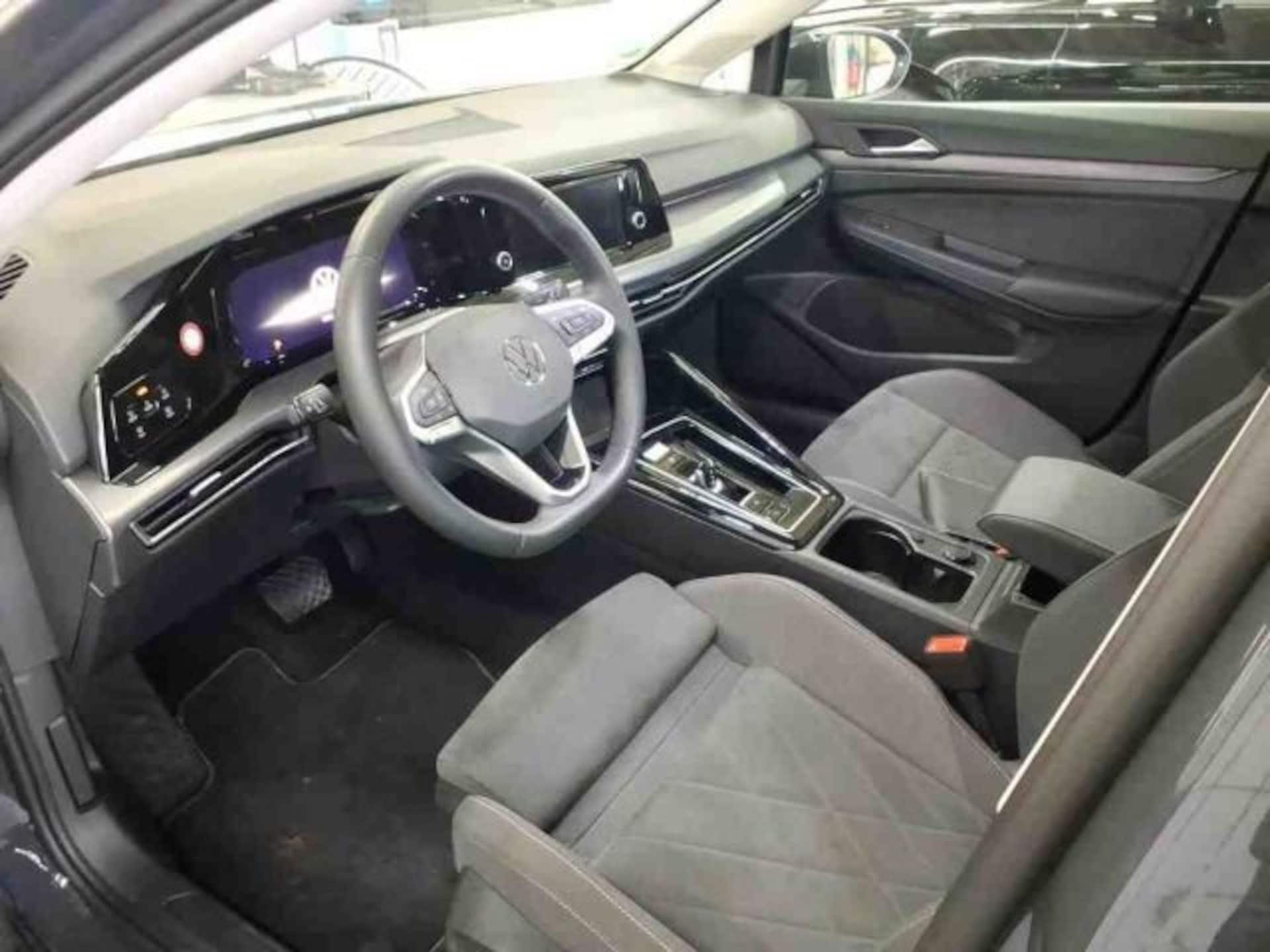 Volkswagen Golf Style
