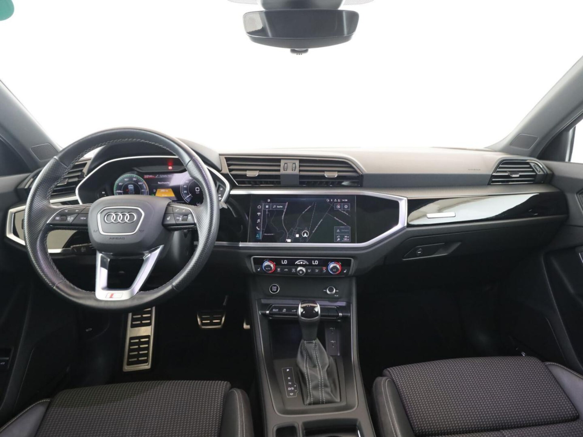 Audi Q3 TFSI e S line